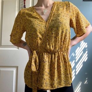 Sienna Sky Woman’s Blouse. Size Small